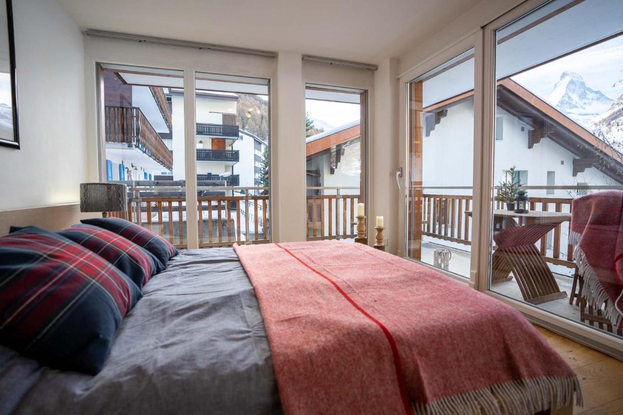 Modern Apartment With Matterhorn View Zermatt Eksteriør billede